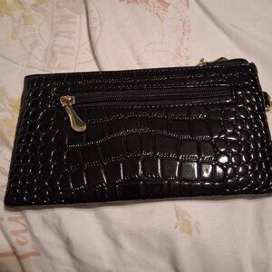 BLACK  WOMANS CLUCHfinal price please struggling mama/ disabled vet!